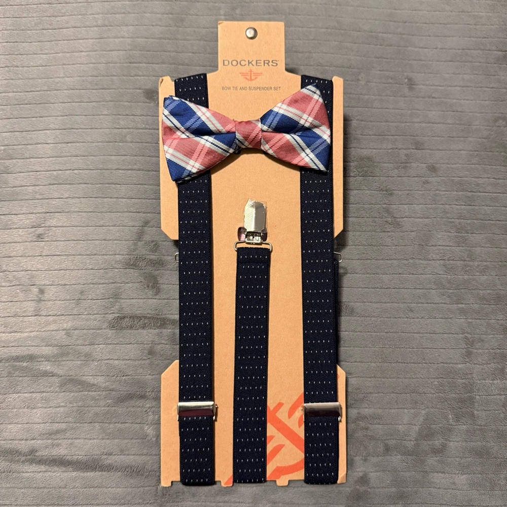 Dockers Bow Tie and Suspenders Set